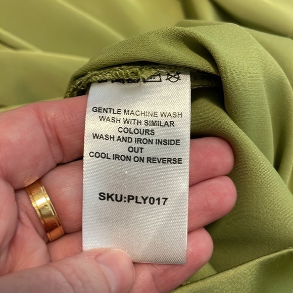 NWT Pretty Lavish Frances Cut Out Jumpsuit Satin Green Apple Size 2 - Picture 12 of 16